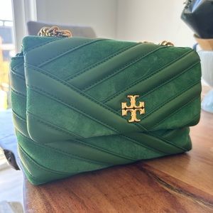 TORY BURCH NWT KIRA CHEVRON BOMBE SMALL CONVERTIBLE SHOULDER BAG